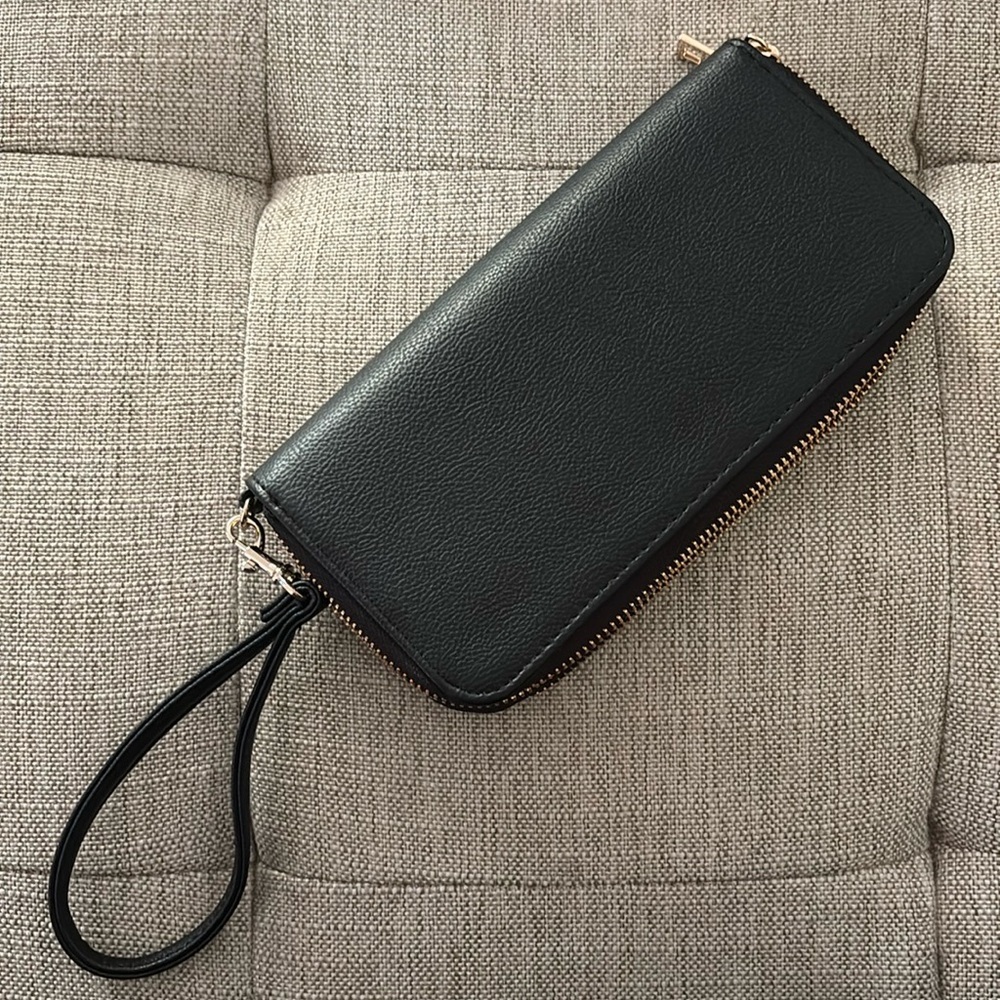 NWOT A New Day Double Sided Zipper Wallet Black and Gold